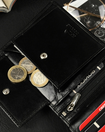 Zusammenklappbare, horizontale Herren Geldbörse aus glänzendem Leder – Ronaldo