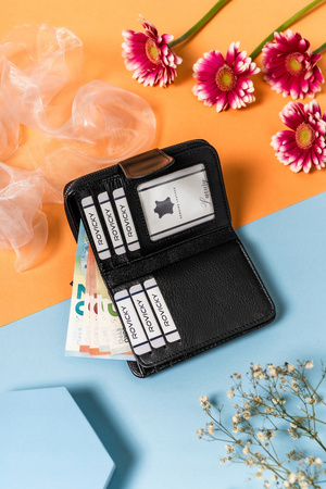 Klassische Damen Geldbörse mit Druckknopf und Reißverschluss – Lorenti