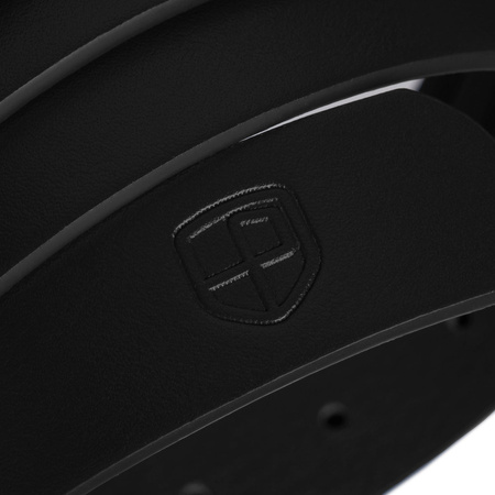 Schwarzer, schmaler Damen-Gürtel aus Öko-Leder mit silberner Schnalle - Peterson