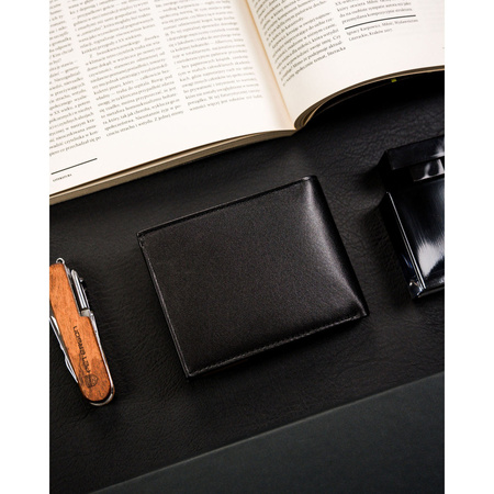 Herren Geldbörse querformat schwarz aus Leder ohne Außenverschluss – Ronaldo