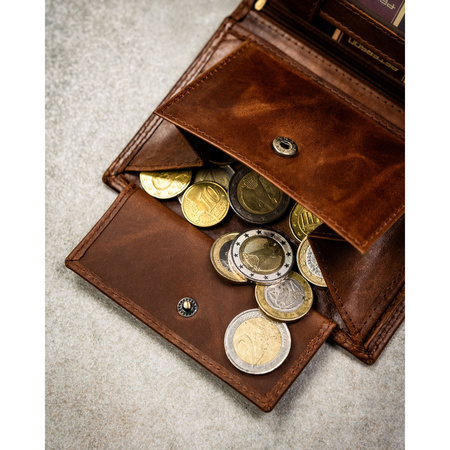 Vertikale Herren-Geldbörse aus Leder in Braun ohne äußeren Verschluss - Peterson