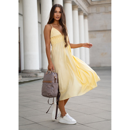 Peterson Damen-Rucksack aus Nylon, beige, mit verstellbaren Trägern, mit Reißverschluss.