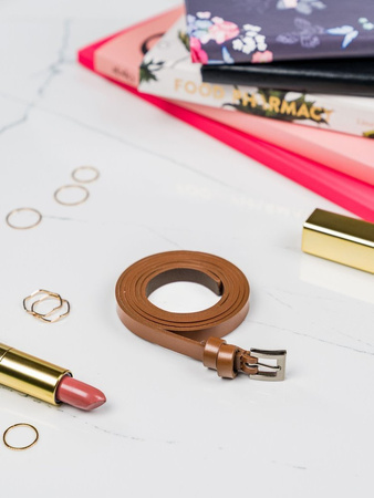 Leder Gürtel schmal mit eckiger silberner Schnalle