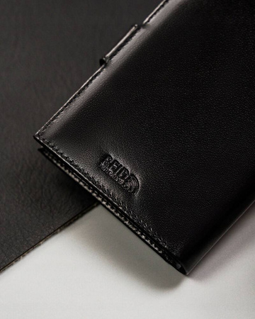 Kleine Herren Geldbörse aus Echtleder mit Druckknopf – Peterson