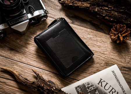 Herren Geldbörse aus Leder mit ukrainischem Wappen und Farben – Peterson