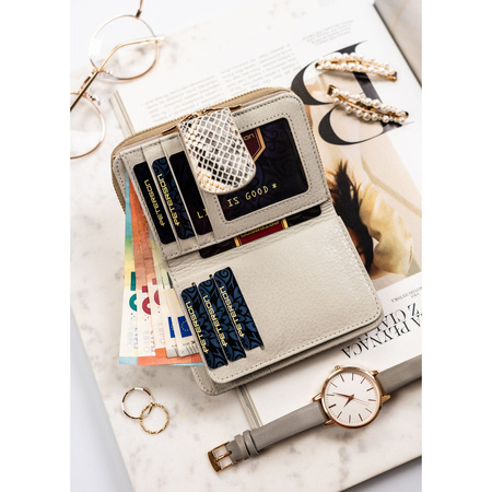 Elegante, mittlere Damen Geldbörse aus Echtleder mit RFID-Schutz und Schlangenprägung – Peterson