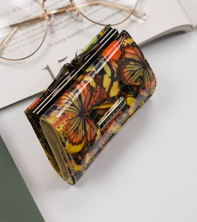 Kleine Damen Geldbörse aus Leder mit Schmetterlingsprint – Lorenti