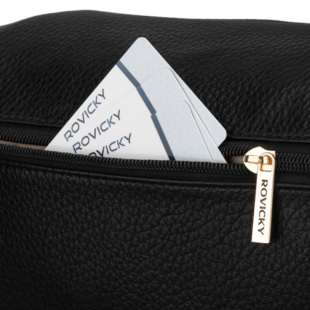 Schwarze Damen-Umhängetasche aus Öko-Leder, aufgehängt an einem verstellbaren Gürtel – Rovicky