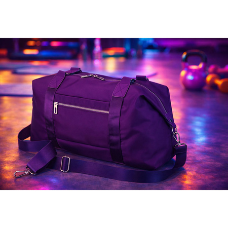 Sportliche Trainingstasche aus Polyester in Violett - Peterson