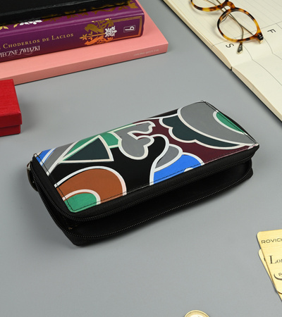 Portemonnaie Damen im Federmäppchen-Stil mit geprägter Struktur, Echtleder