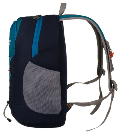 Leichter Wanderrucksack mit Reißverschlusstaschen – Peterson