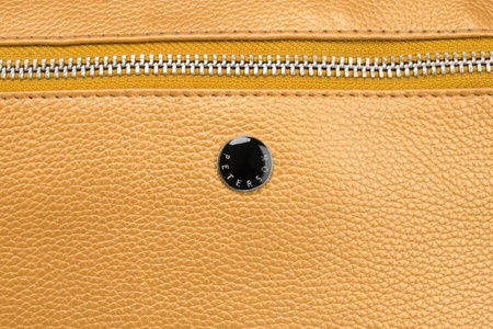 Geräumige Damen Gürteltasche aus Leder – Peterson