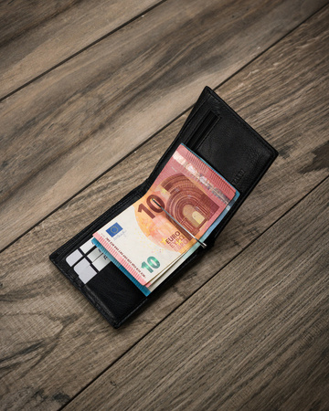 Herren Geldklammer aus Leder mit Kartenfächern – Cavaldi