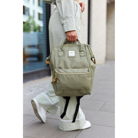 Modischer grüner Reiserucksack mit USB-Anschluss – Himawari