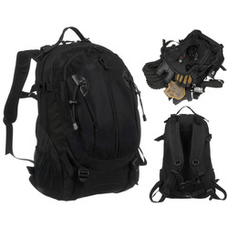 Schwarzer, militärischer Rucksack mit Kompressionsriemen – Peterson