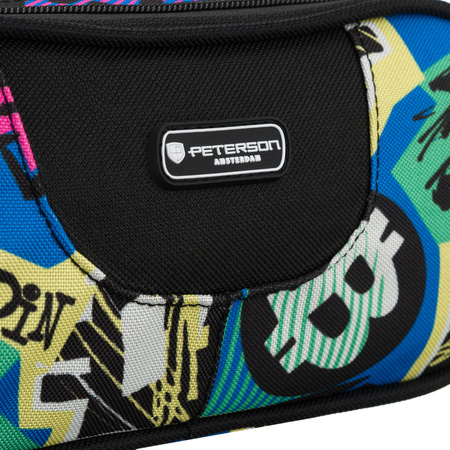 Schuletui aus Polyester mit einem Graffiti-Imitatmuster, das mit Reißverschlüssen geschlossen wird - Peterson