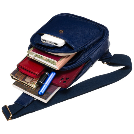 Kleine dunkelblaue Damen Gürteltasche für Schulter oder Crossbody aus Öko-Leder mit goldfarbenen Details – Peterson