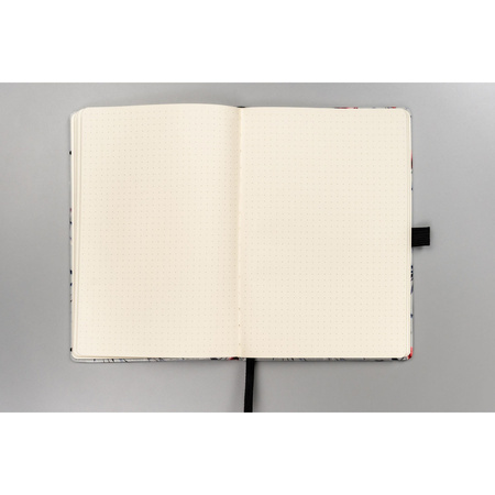 Punktiertes Notizbuch mit Gummiband im Format A5 – Peterson