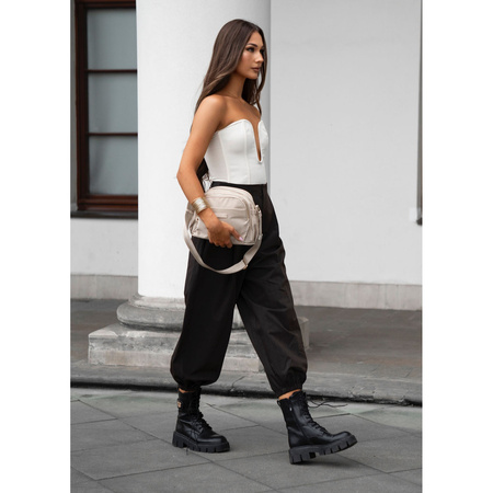 Nylonfarbene, beige Damen-Umhängetasche mit sechs zusätzlichen Taschen – Peterson