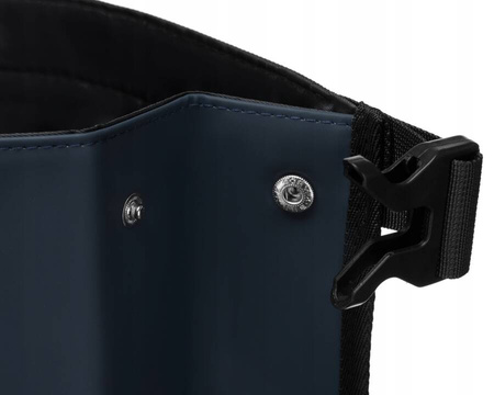 Dunkelblauer Sport-Rucksack mit atmungsaktivem Rückenmaterial – Peterson