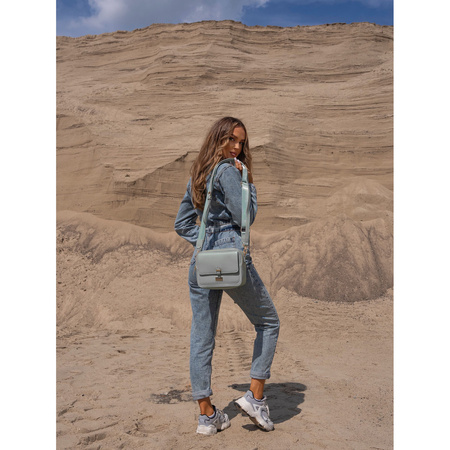 Modische Damen Umhängetasche in Grün aus Öko-Leder – Peterson