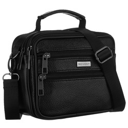 Herren-Umhängetasche aus Naturleder in Schwarz, aufgehängt an einem abnehmbaren Gürtel - Rovicky