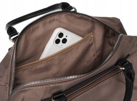 Kompakte City Bag in Baguetteform – David Jones