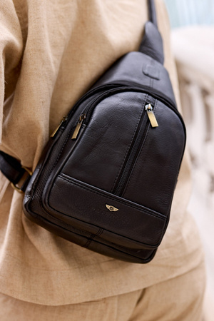 Herren-Rucksack aus Leder für eine Schulter – Peterson