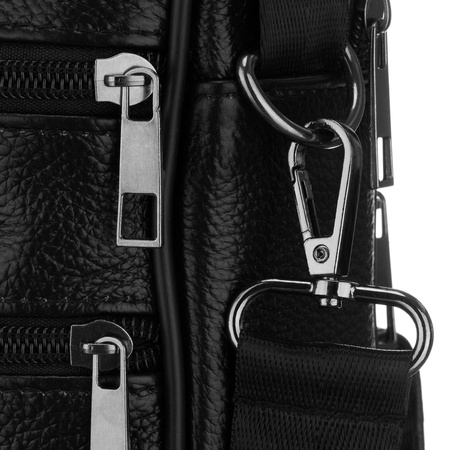 Praktische Herren-Umhängetasche aus Leder in Schwarz, ein Fach – Rovicky