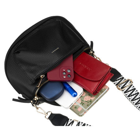 Schwarze Damen-Umhängetasche aus Öko-Leder, aufgehängt an einem verstellbaren Gürtel – Rovicky