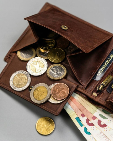 Große Herren Geldbörse aus Leder mit Zierprägung – Peterson