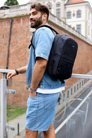 Großer Herren Rucksack aus Polyester mit Laptopfach – Peterson