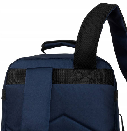 Geräumiger Reise-Rucksack mit USB-Anschluss – Peterson
