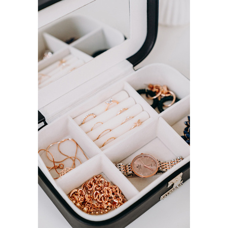 Elegante Schmuckschatulle für Schmuck und Uhren mit Druckknopf – Peterson