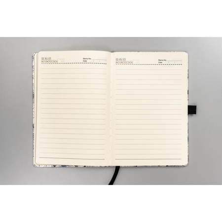 Notizbuch A5 im festen Einband mit Verschlussgummi – Peterson