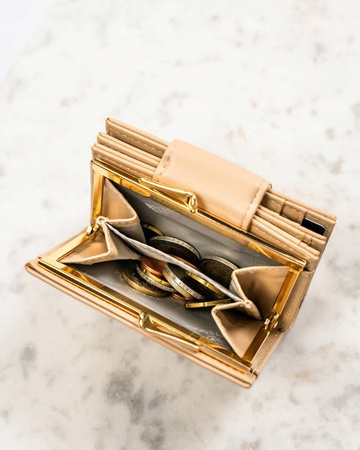 Kleine Damen Geldbörse aus Öko-Leder – Peterson