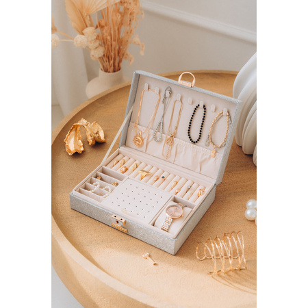 Silberne Schmuckschatulle mit speziellem Uhrenfach, abschließbar mit Schlüssel und Schnappverschluss – Peterson