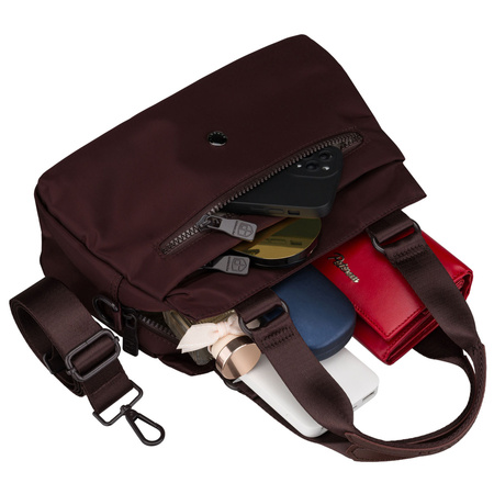 Damen-Umhängetasche aus Polyester in Bordeauxrot, an Henkeln und einem abnehmbaren Gürtel befestigt – Peterson