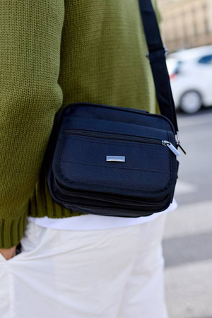 Kompakte Herren Umhängetasche aus Polyester – Peterson