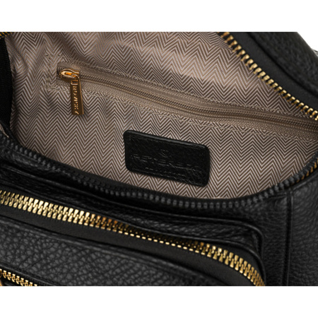 Schwarze Damen-Gürteltasche aus Öko-Leder mit Reißverschluss, getragen an einem verstellbaren Riemen – Peterson