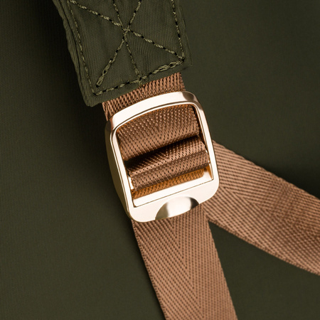 Grüner, städtischer Damenrucksack aus Polyester mit Reißverschlüssen verschließbar – Peterson