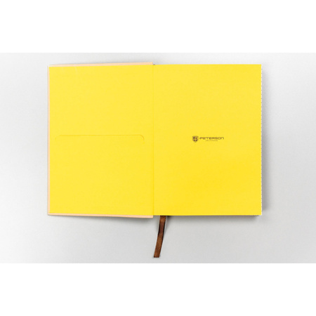 Beiger Notizblock mit festem Einband im B6-Format, bedruckt mit Punkten – Peterson