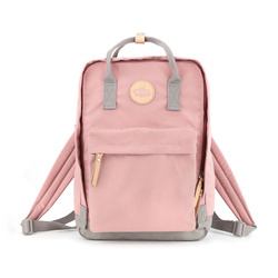 Geräumiger, praktischer Damen Rucksack in Hellrosa mit verstellbaren Trägern – Himawari