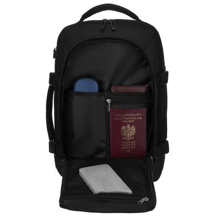 Reise-Rucksack aus Polyester in Schwarz, zweifach unterteilt und ideal als Handgepäck - Peterson