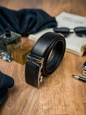 Herren Ledergürtel mit gerippter Automatikschließe – Rovicky