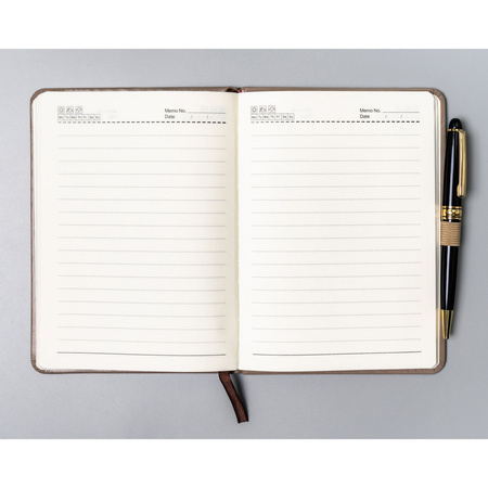 Notizbuch B6 in Khaki, liniert, mit Stiftschlaufe – Peterson