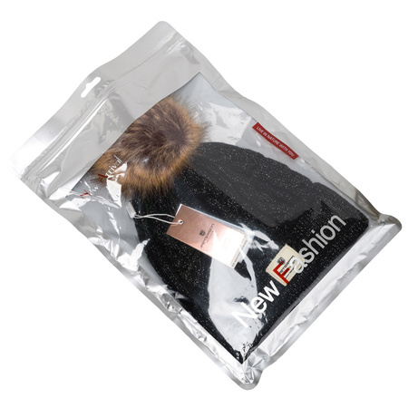 Schwarze, umgeschlagene Damen Mütze mit Bommel – Peterson