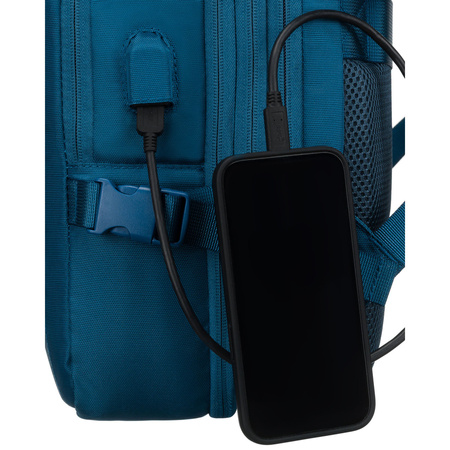 Reise-Rucksack in Blau, ideal für Handgepäck und ausgestattet mit Kompressionsriemen – Peterson