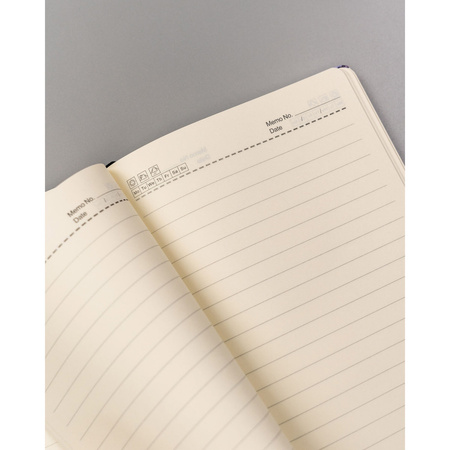 Notizbuch A5 im festen Einband mit Blumenmuster und Gummiband – Peterson