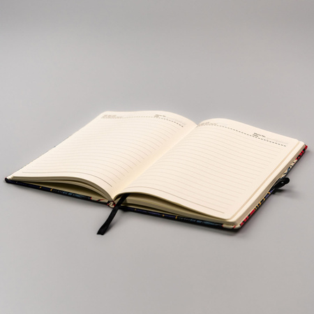 Elegantes, buntes Notizbuch im Format A5 mit Gummiband – Peterson